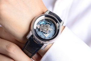 雅典奇想系列旧手表回收价格多少钱 这个渠道“火”了