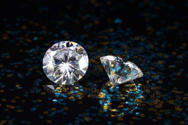  钻石回收跟原价差多少由钻石品质来决定