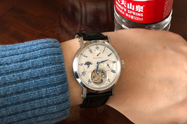 海鸥二手手表回收价格在回收市场上会很低吗
