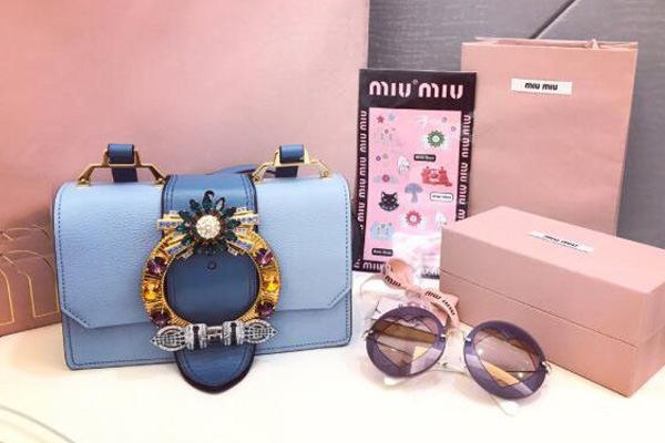 回收miumiu品牌包如何让待遇更好