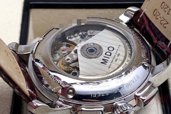 美度贝伦赛丽系列M8607.4.11.4白盘背透手表表底实拍