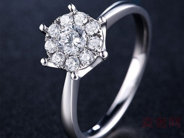 周六福1.5克拉18K白金钻石戒指展示