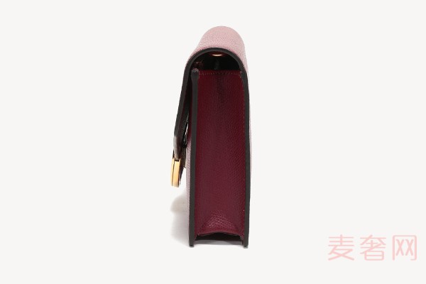 芬迪FENDI20fw秋冬款女士牛皮单肩斜挎包侧面展示图