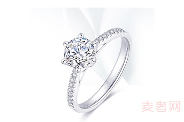克徕帝女王之冠系列钻石戒指展示图