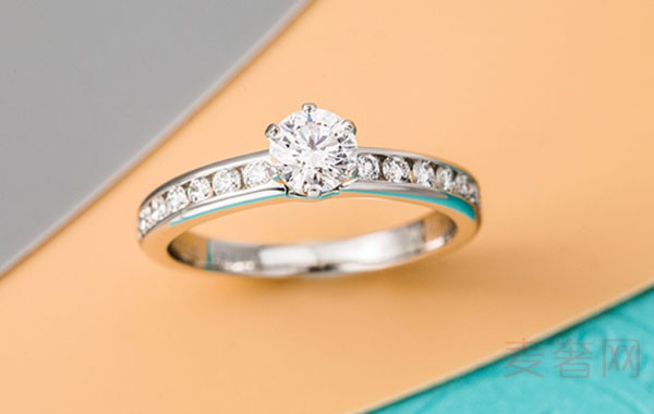 国产品牌的40分钻石戒指回收价格多少