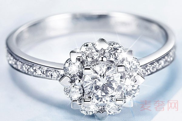 国产品牌的40分钻石戒指回收价格多少
