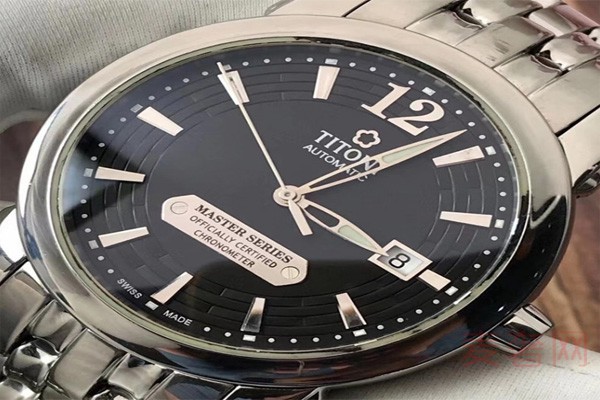 公价8000元的梅花手表回收多少钱