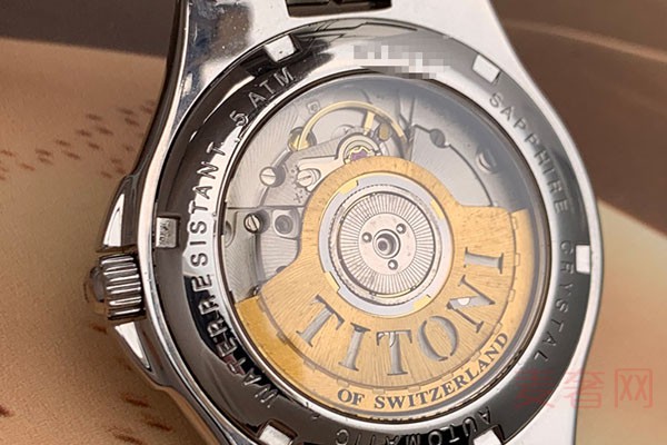 1万块的梅花手表回收多少钱