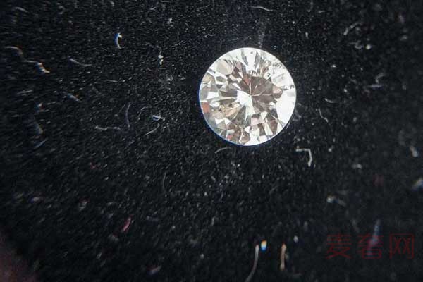 0.005ct钻石值多少钱 小钻石市场行情怎么样