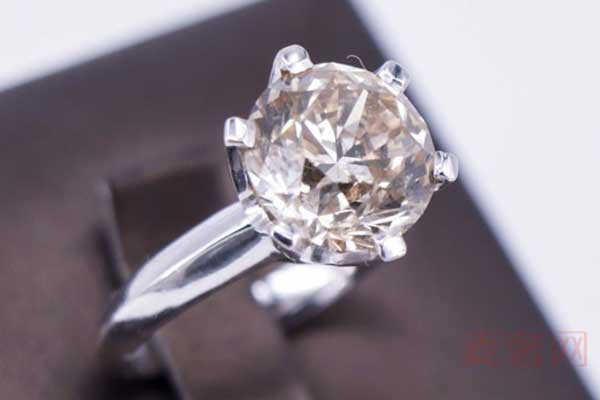 钻石vs2的净度怎么样 钻石净度对钻戒影响大吗